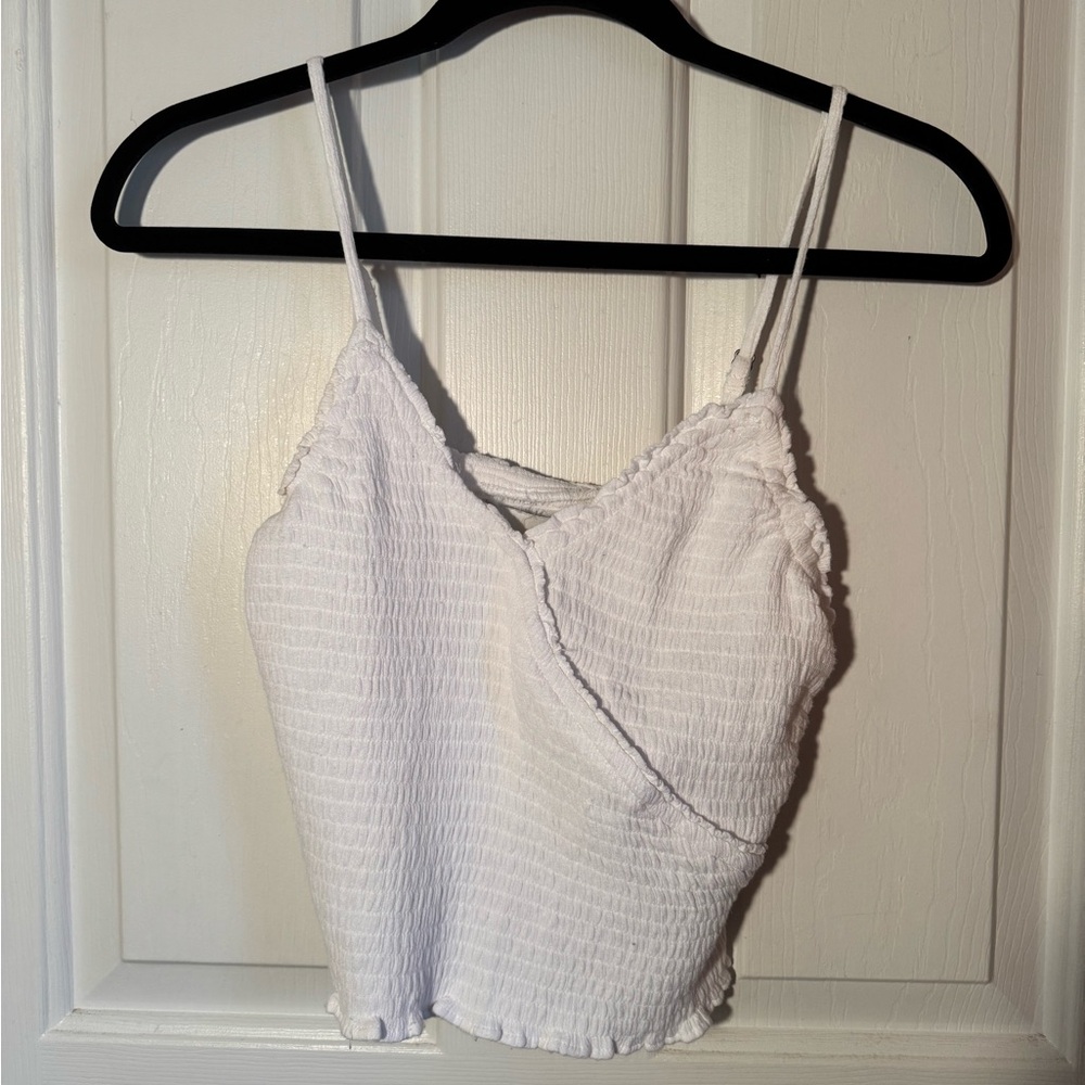 HOLLISTER White Boho Ruched V-Neck Elastic Adjustable Strap Camisole Tank size M